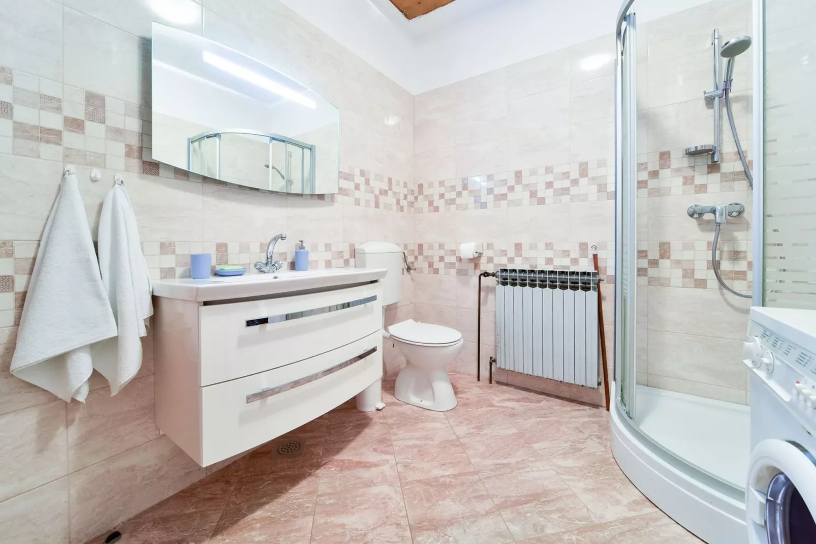 Apartment Josip-Badkamer