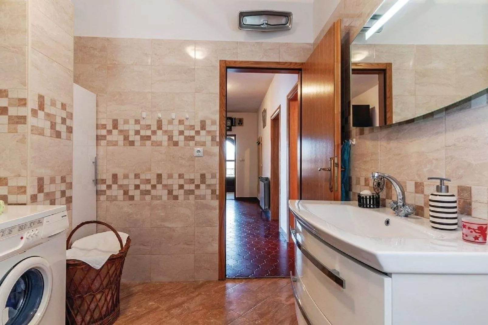Apartment Josip-Badkamer