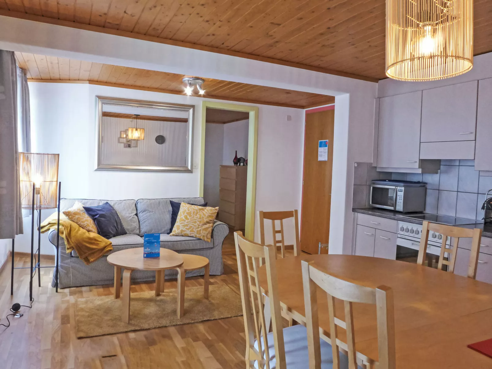 Bristol Apt.18-Binnen
