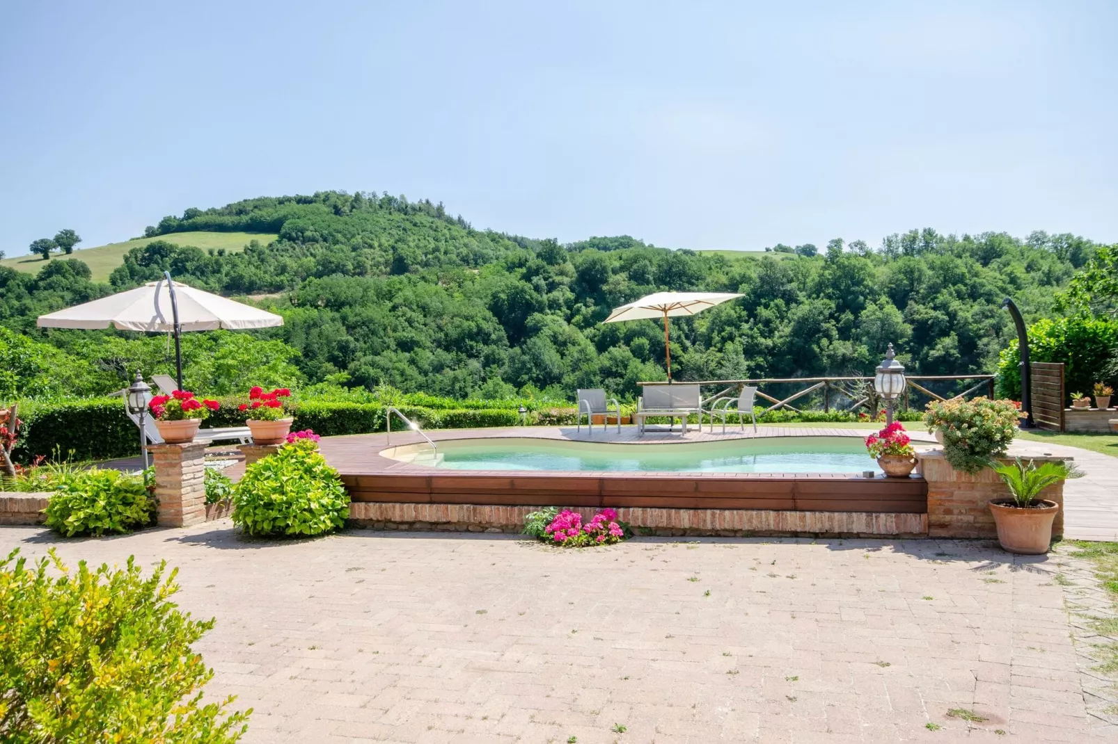 Villa Angolo Fiorito-Tuinen zomer