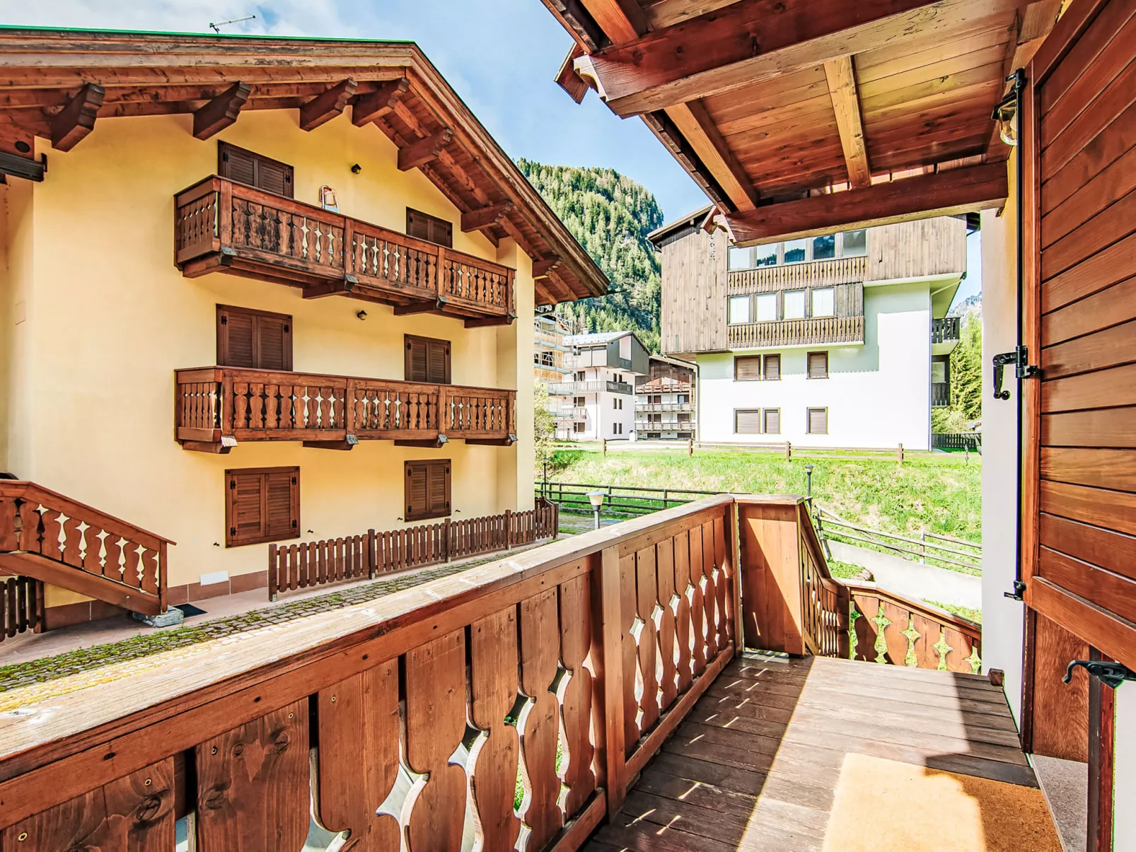 Condominio Parco degli abeti-Buiten