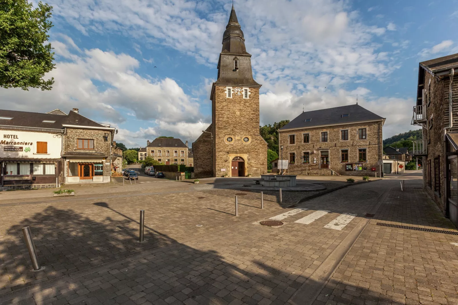 Modern vakantiehuis in Vresse-sur-Semois dicht bij kajakken-Gebieden zomer 1km