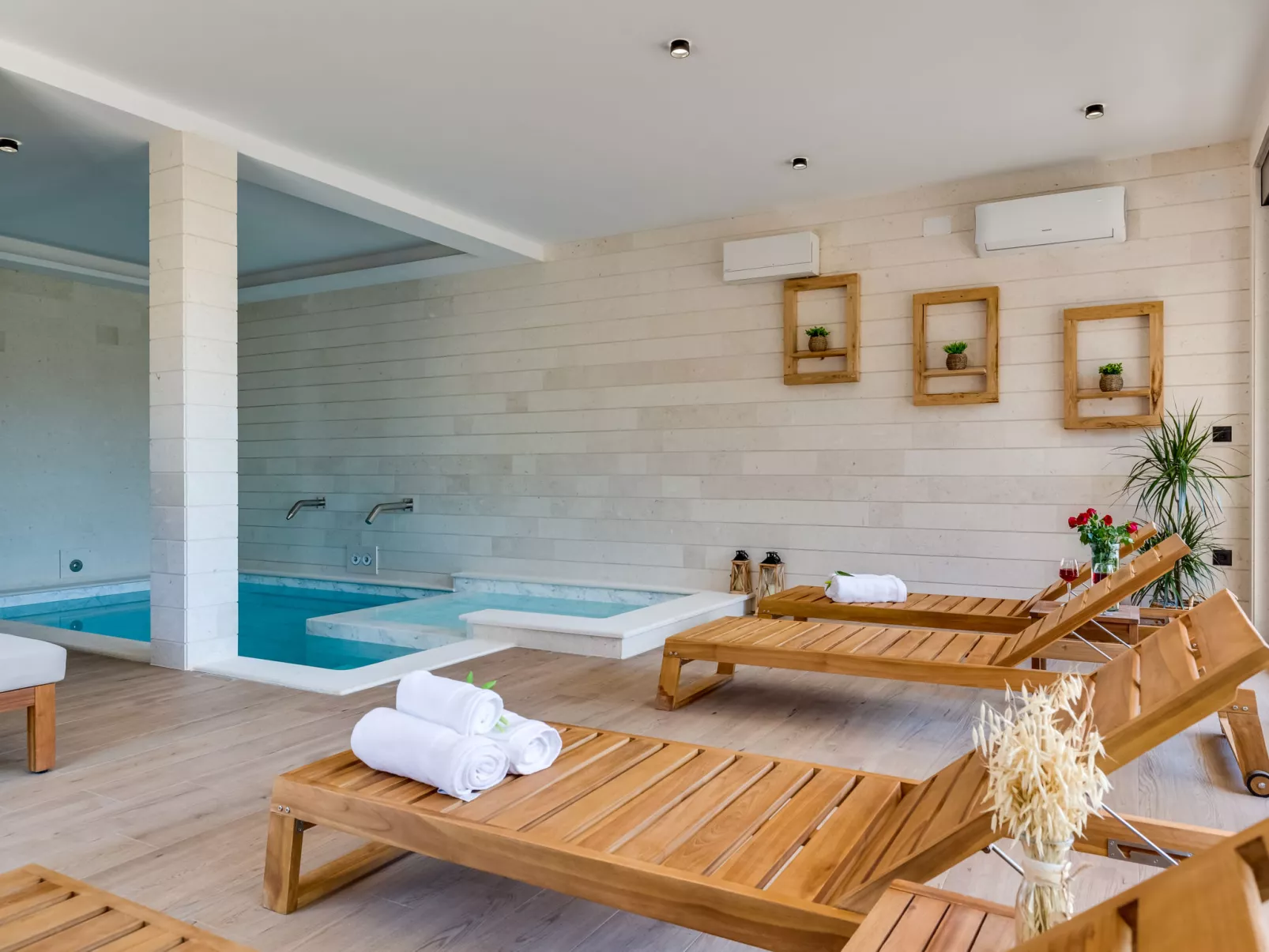 Luxury Villa Terra Maiorum-Binnen
