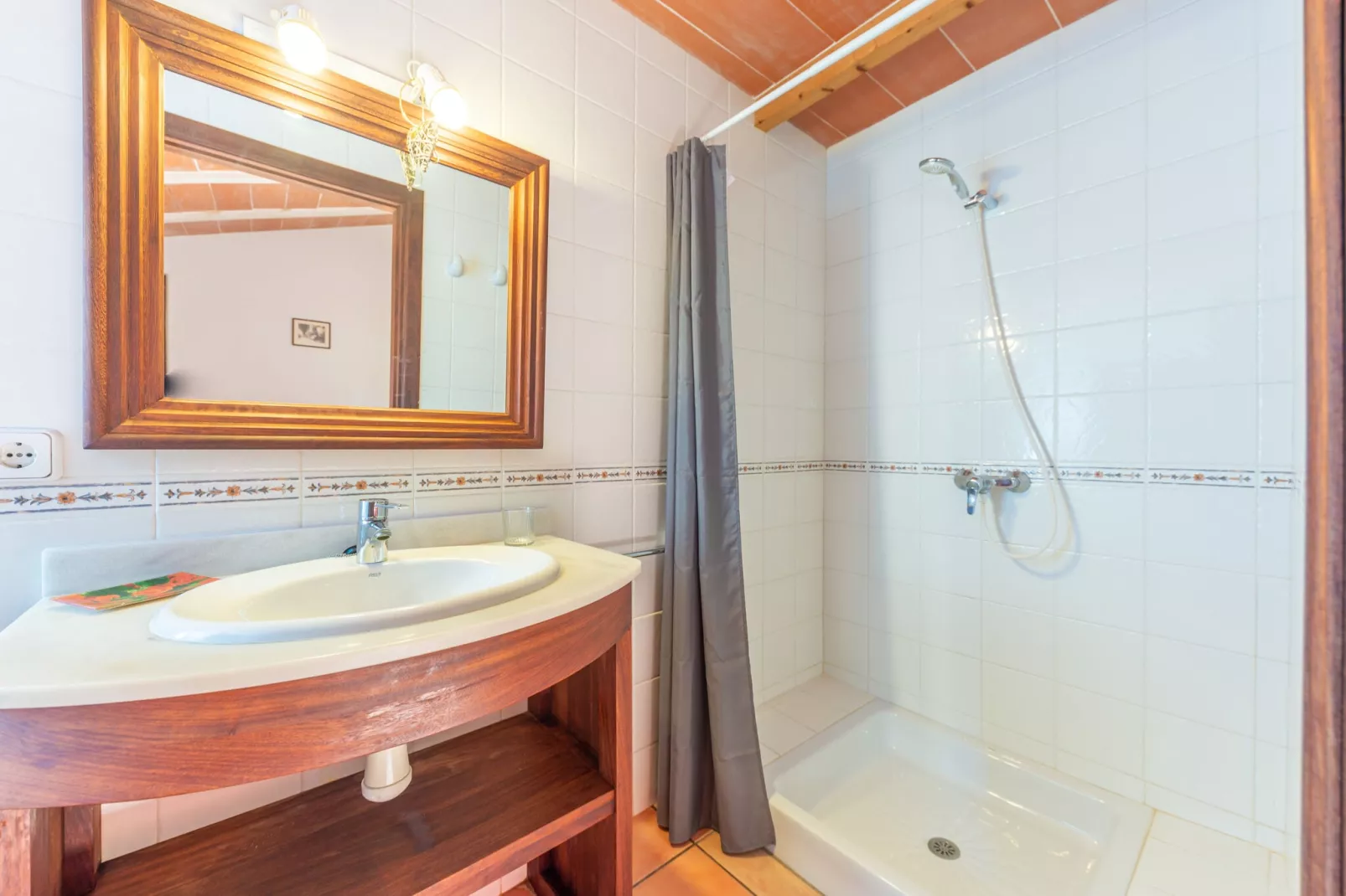 S'alqueria Rotja-Badkamer