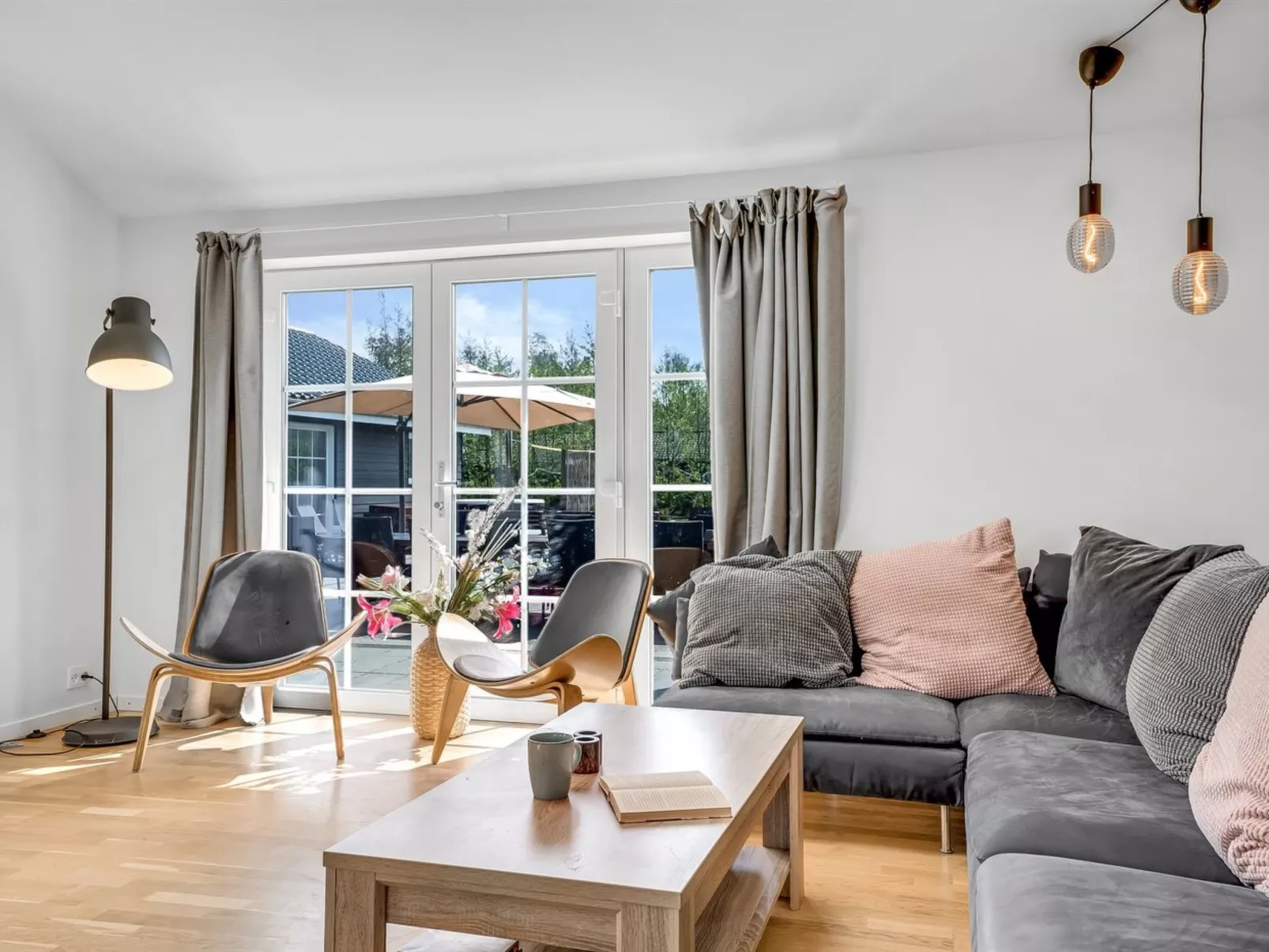 "Ronia" - 900m from the sea-Binnen