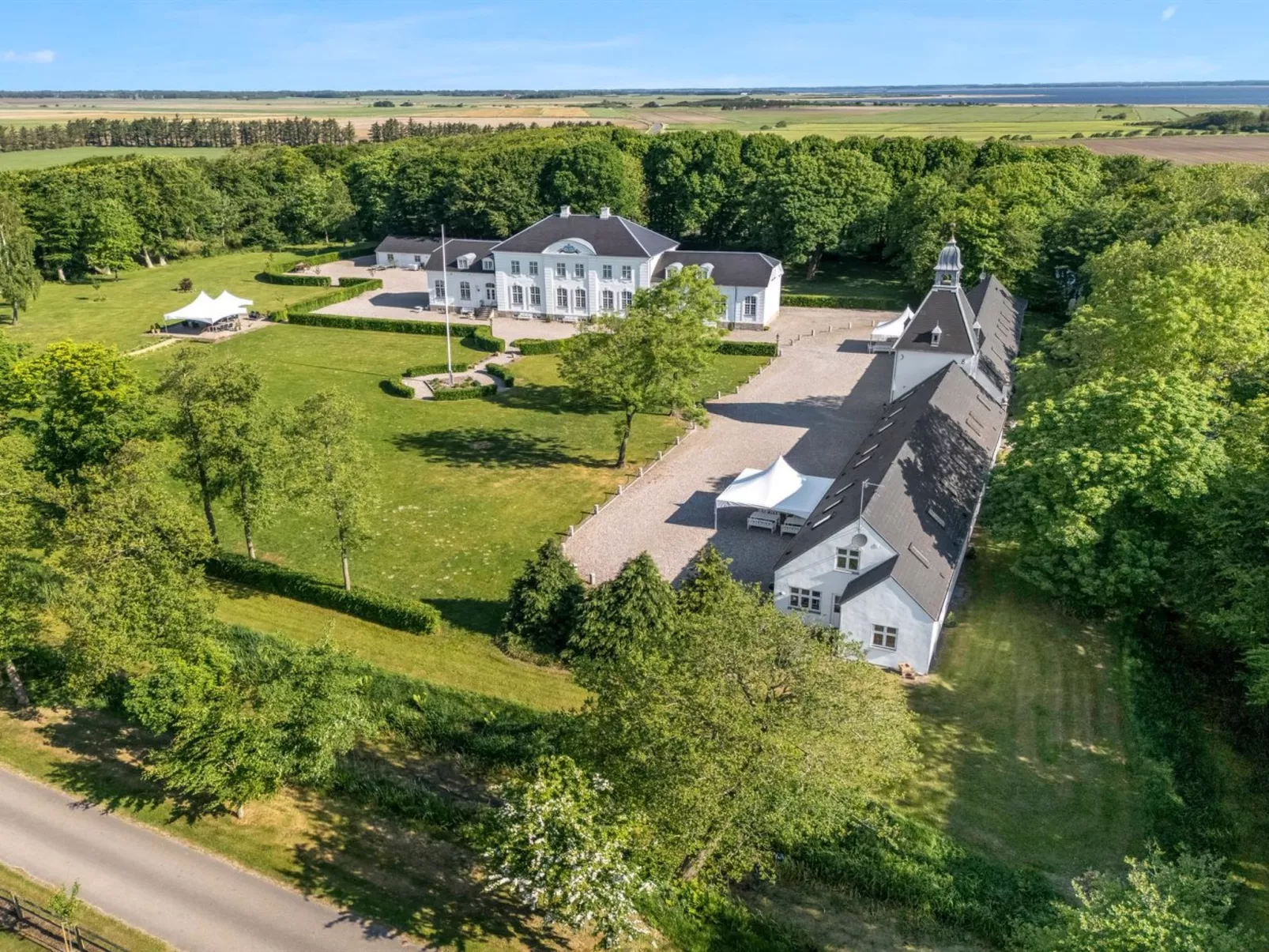 "Eini" - 4.5km from the sea-Buiten