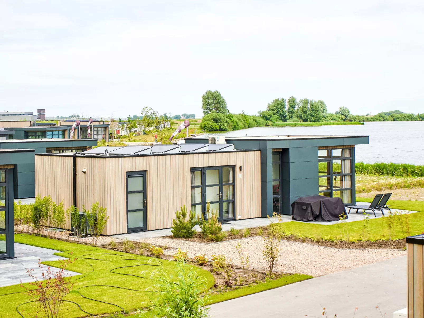 Cube Elite 6-Buiten