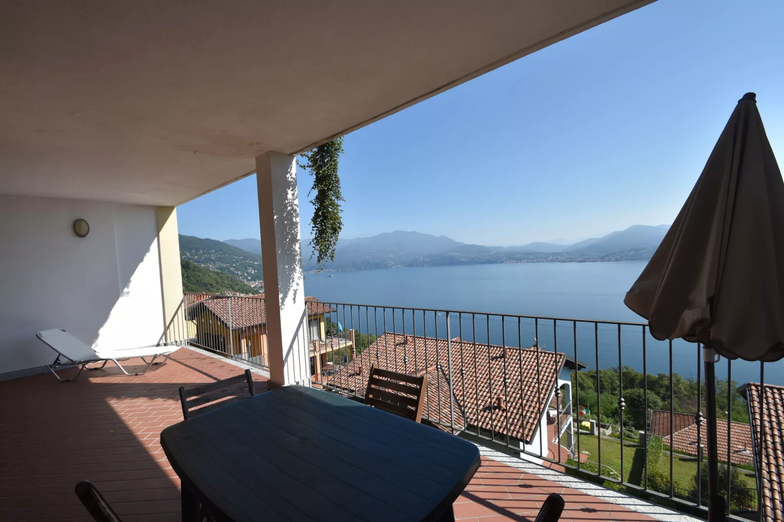 Vigneto E 24 - 6 pax-Terrasbalkon