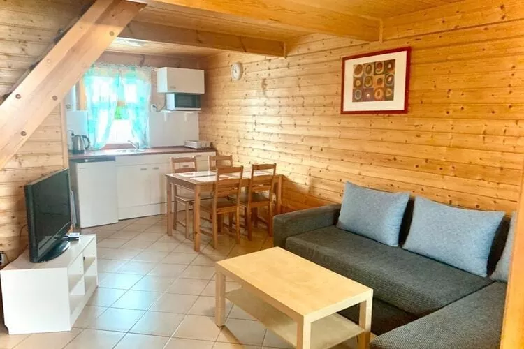 Domek STANDARD dla 4 osób Sarbinowo-Woonkamer
