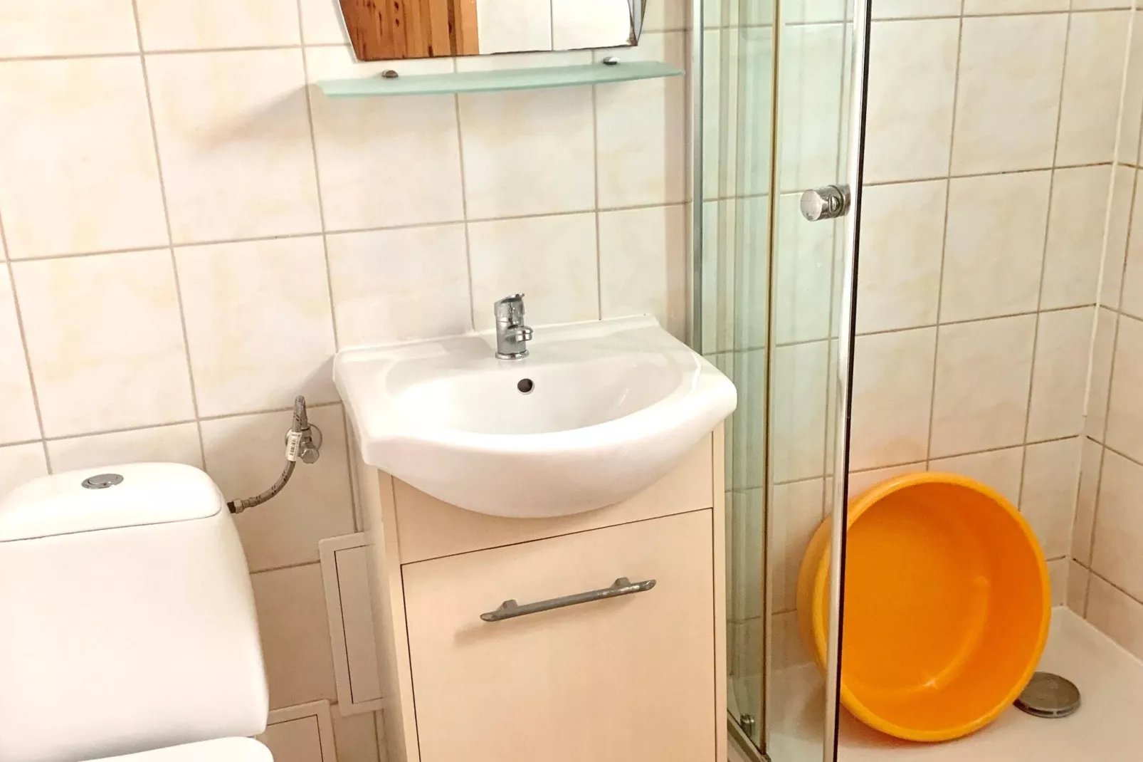 Domek STANDARD dla 4 osób Sarbinowo-Badkamer