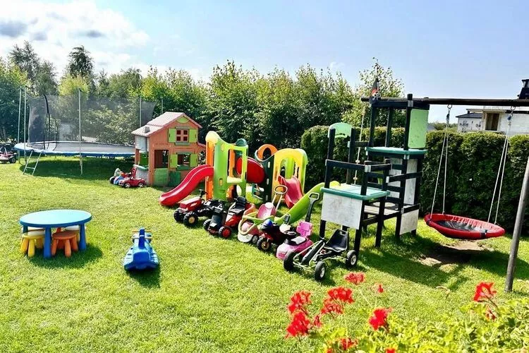Domek STANDARD dla 5 osób Sarbinowo-Tuinen zomer
