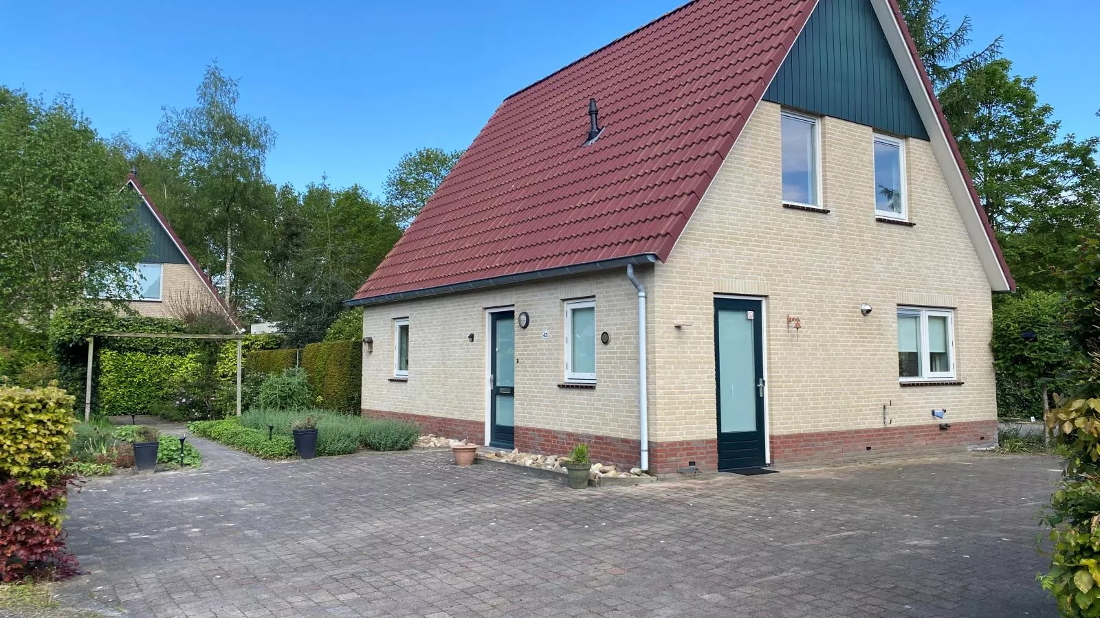 Landhuis 42-Buitenkant zomer