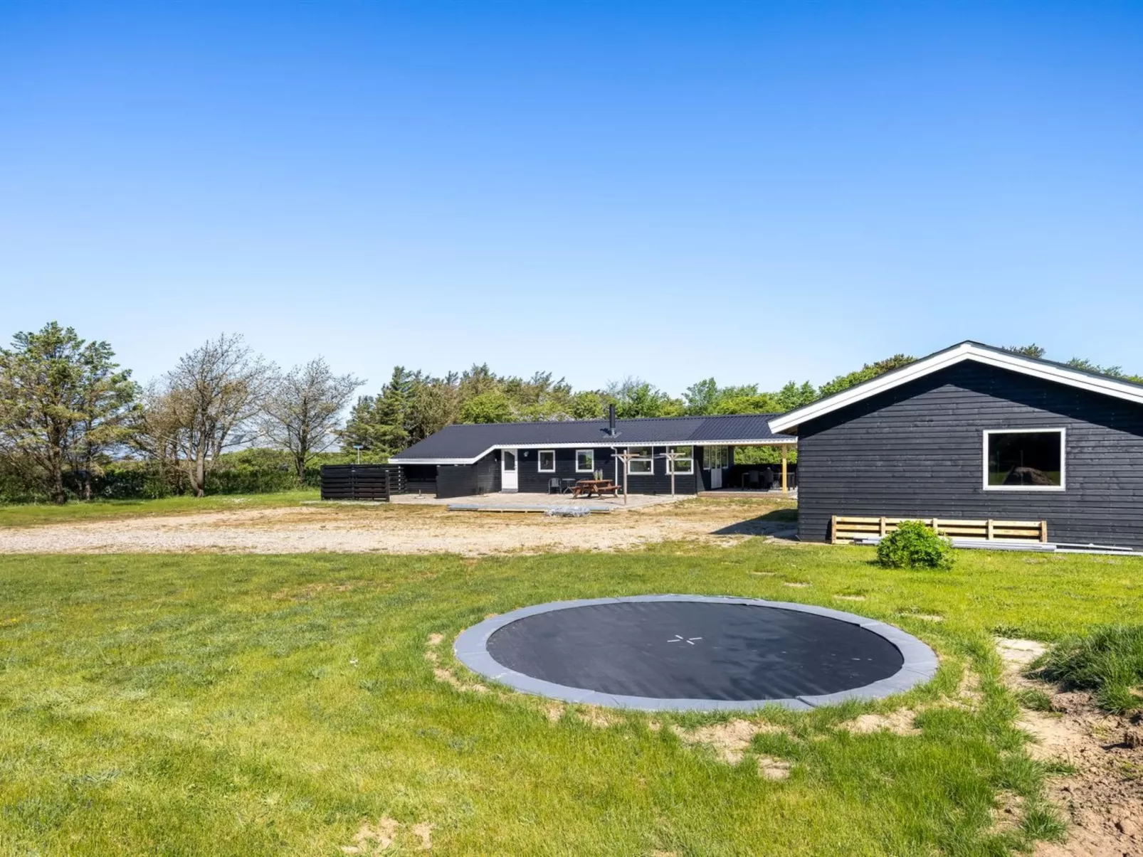 "Thorsten" - 500m from the sea-Buiten