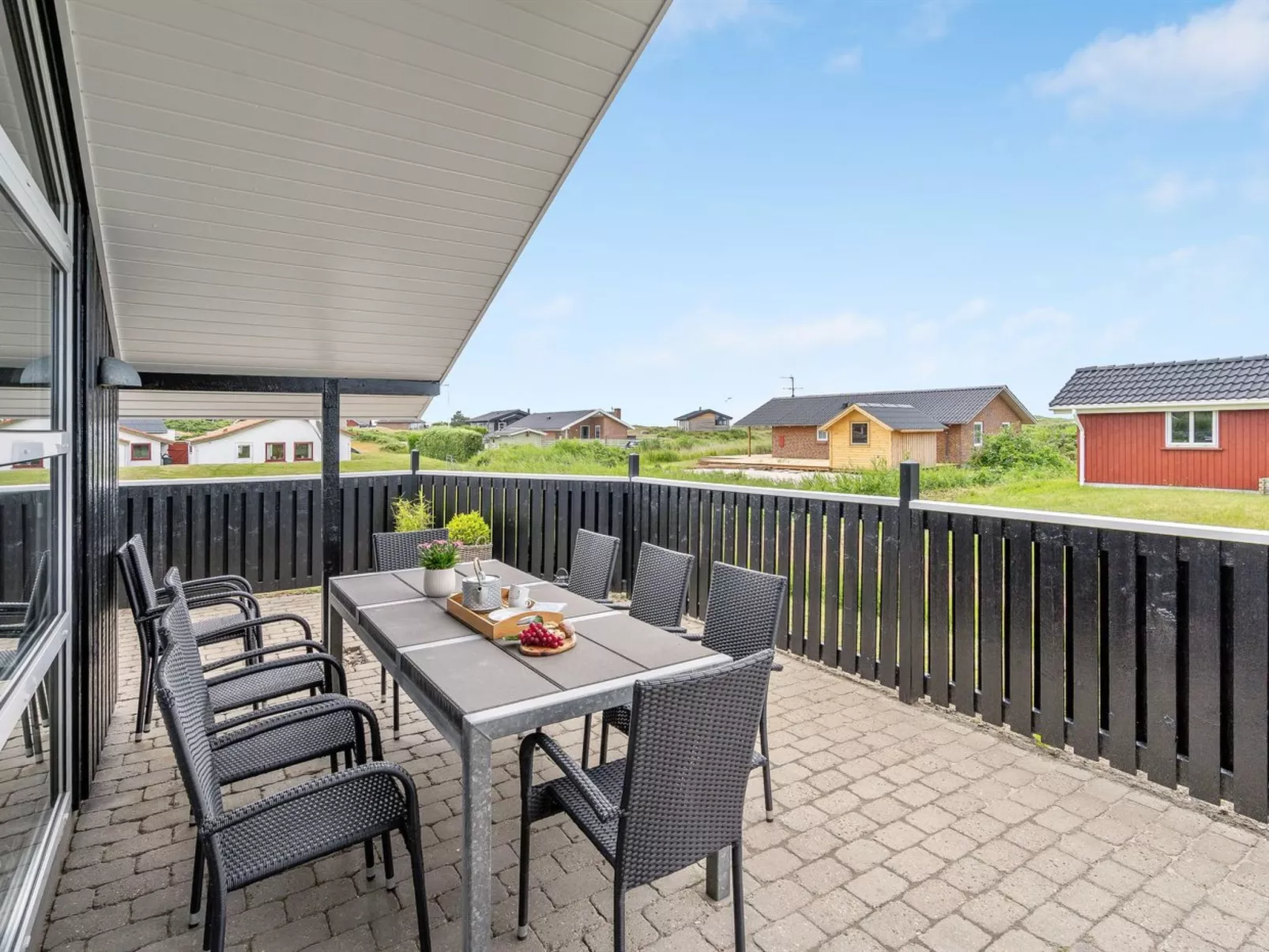 "Hariet" - 300m from the sea-Binnen