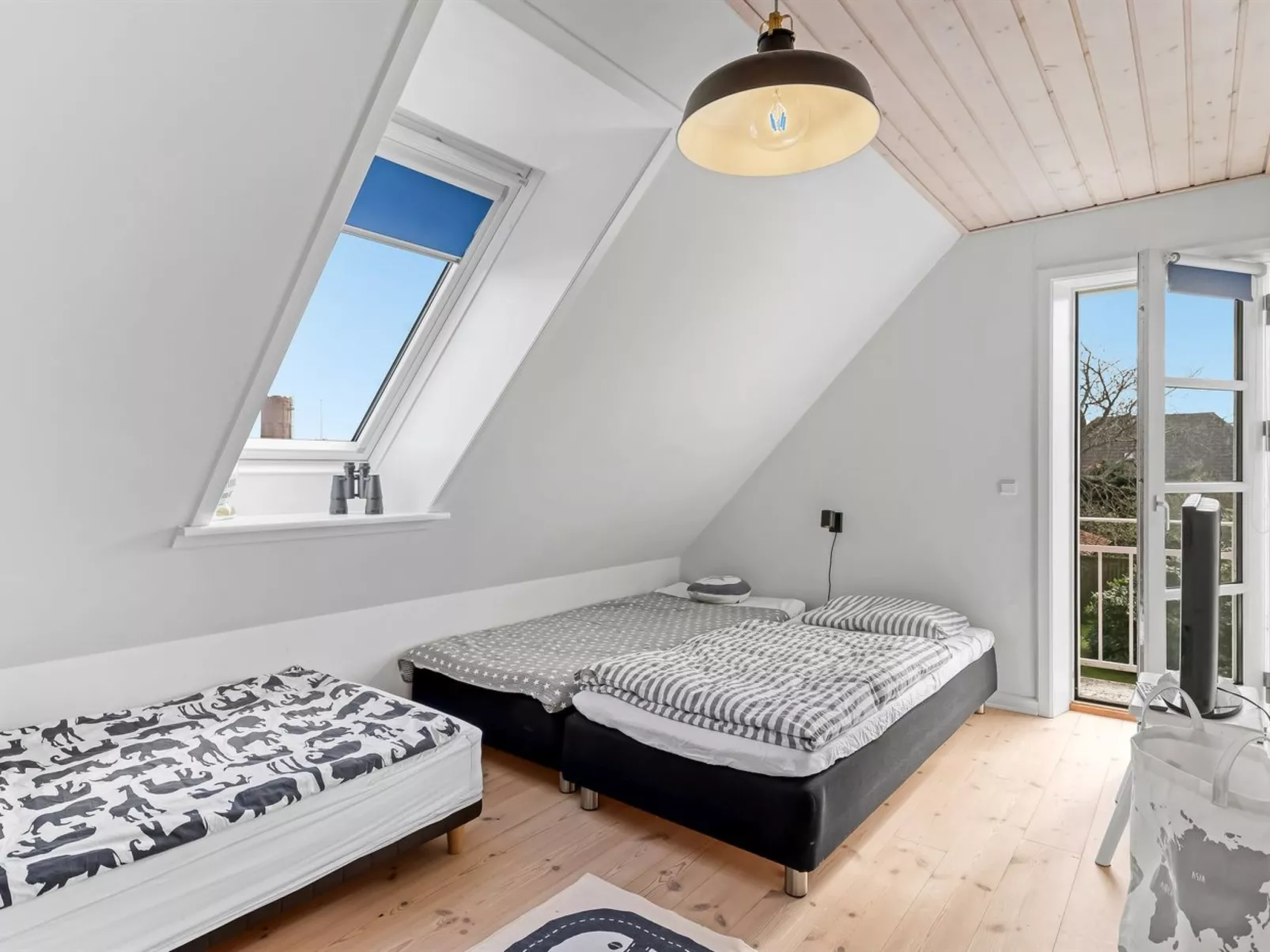 "Henri" - 400m from the sea-Binnen