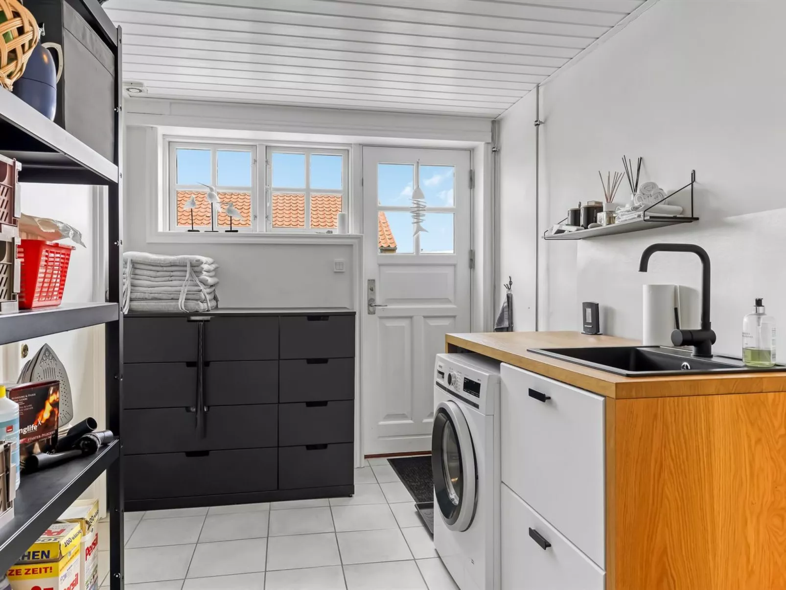 "Henri" - 400m from the sea-Binnen