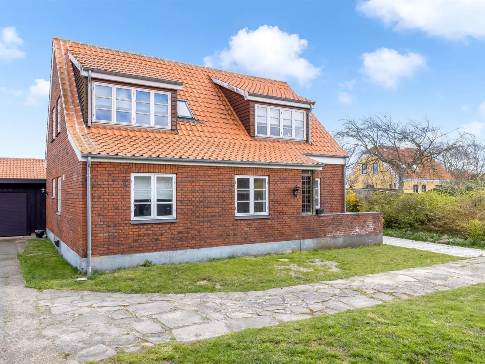 "Henri" - 400m from the sea-Buiten