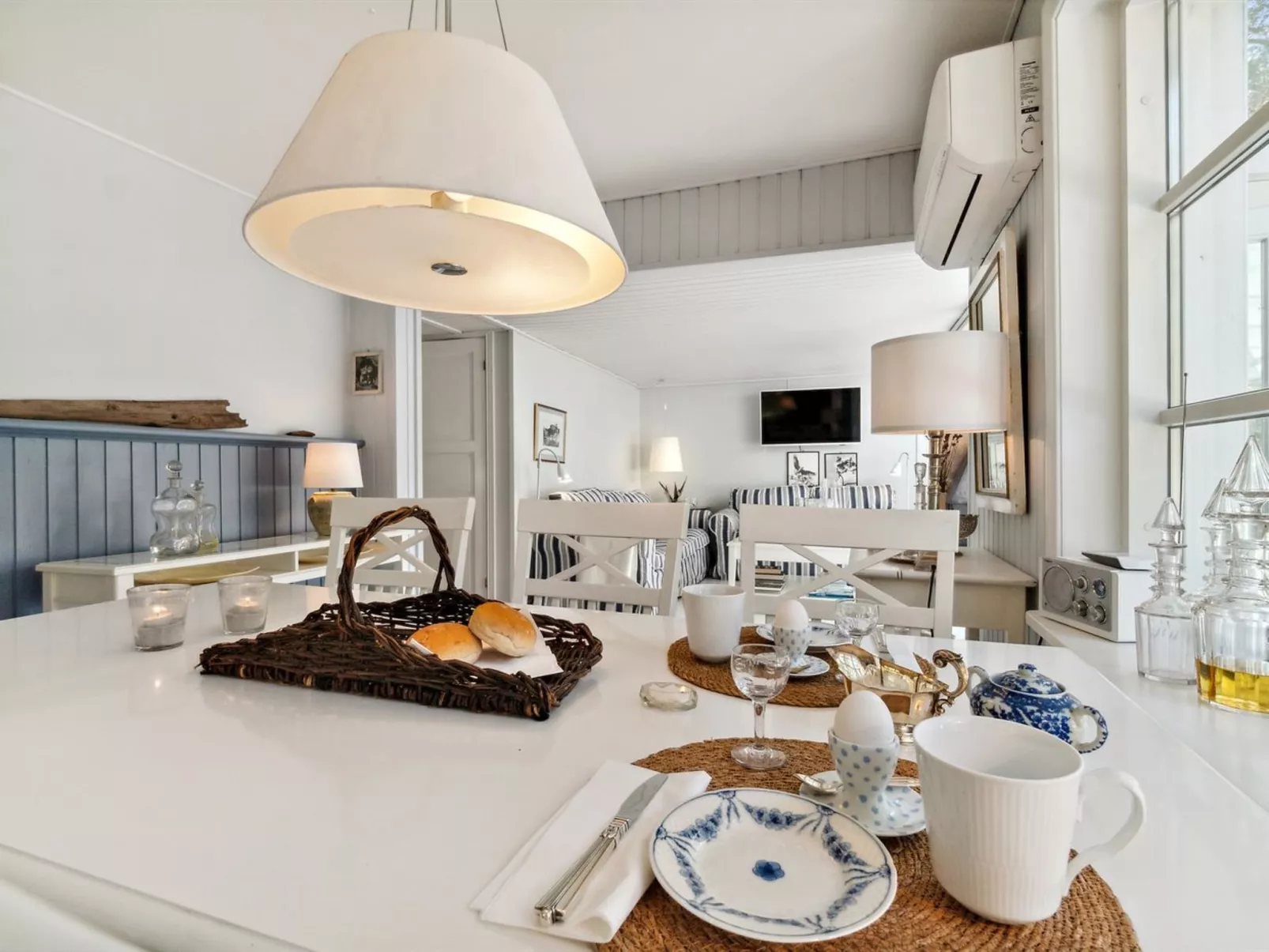 "Eine" - 150m from the sea-Binnen