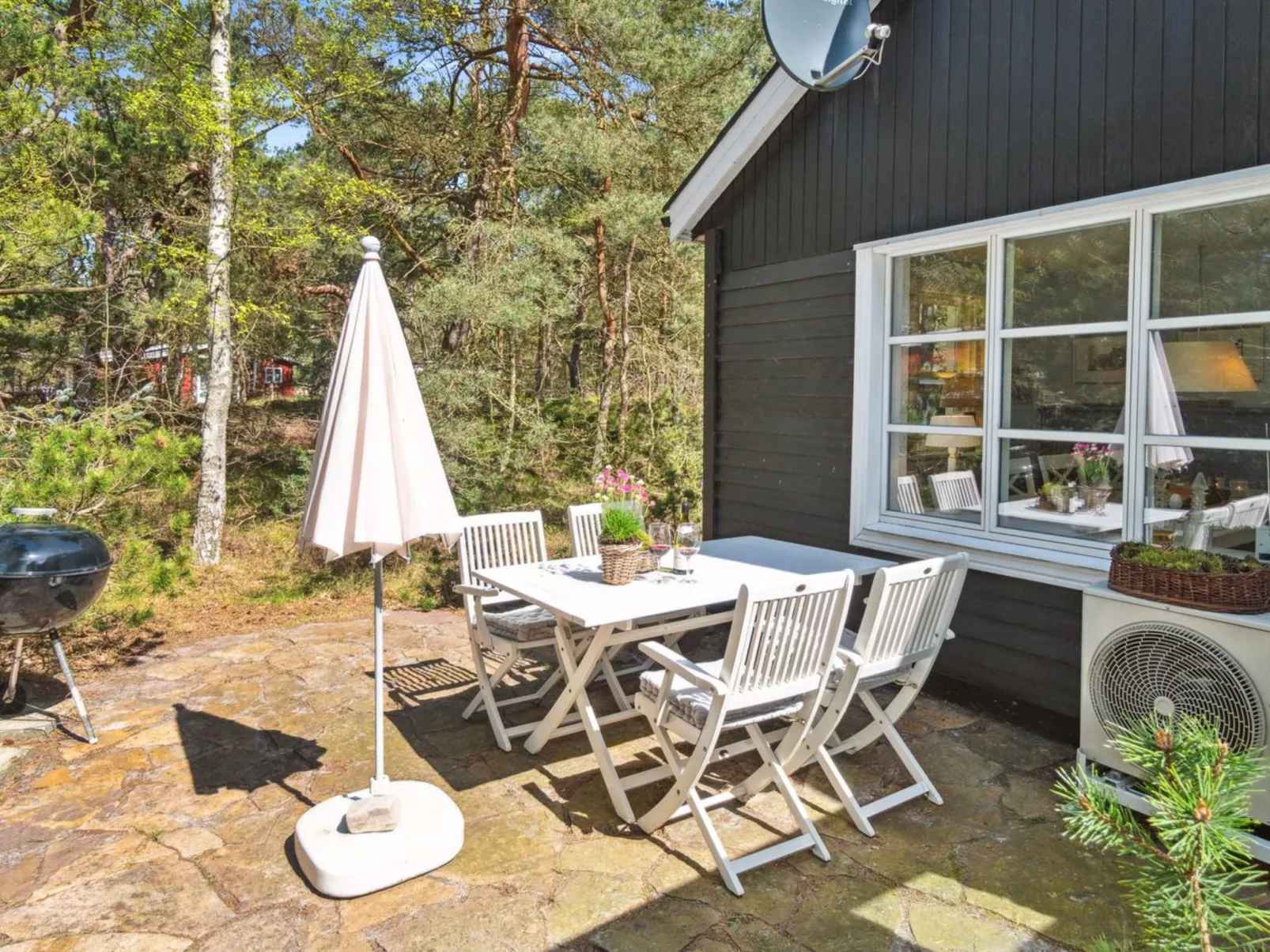 "Eine" - 150m from the sea-Buiten