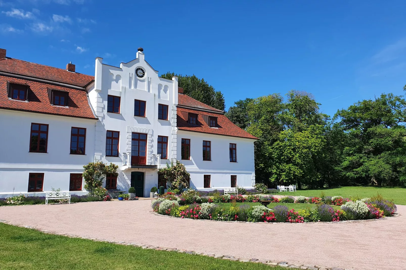 Alte Küche Gerdshagen-Buitenkant zomer