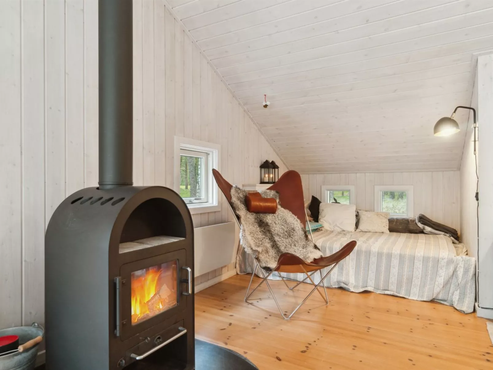 "Tilje" - 500m from the sea-Binnen
