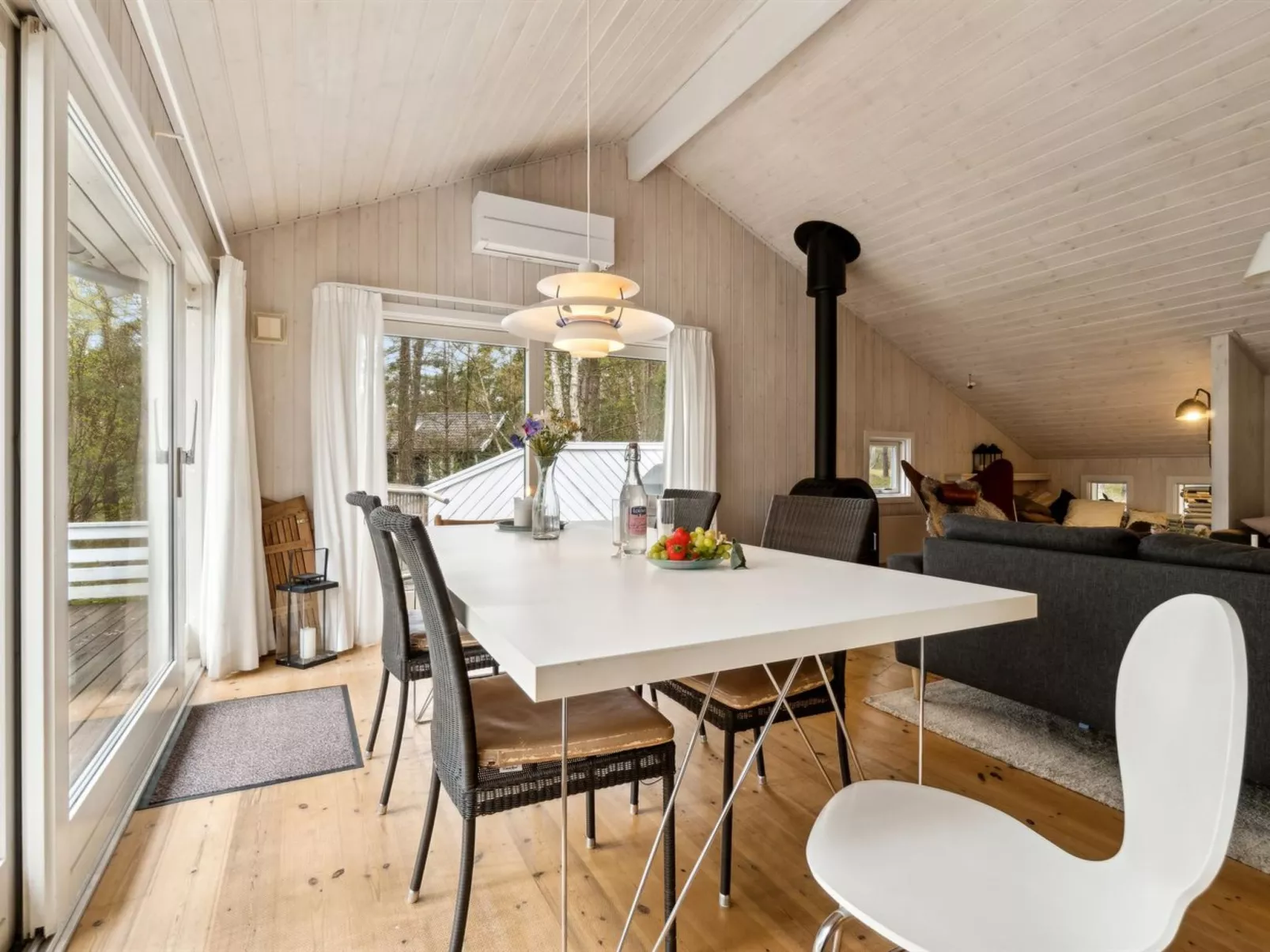 "Tilje" - 500m from the sea-Binnen