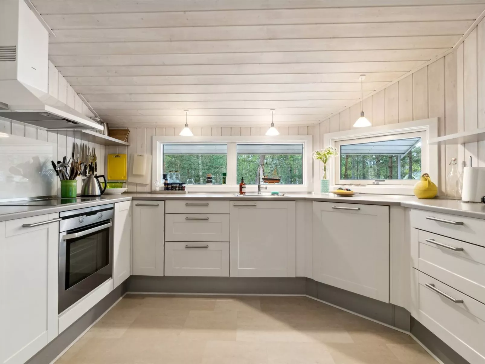 "Tilje" - 500m from the sea-Binnen