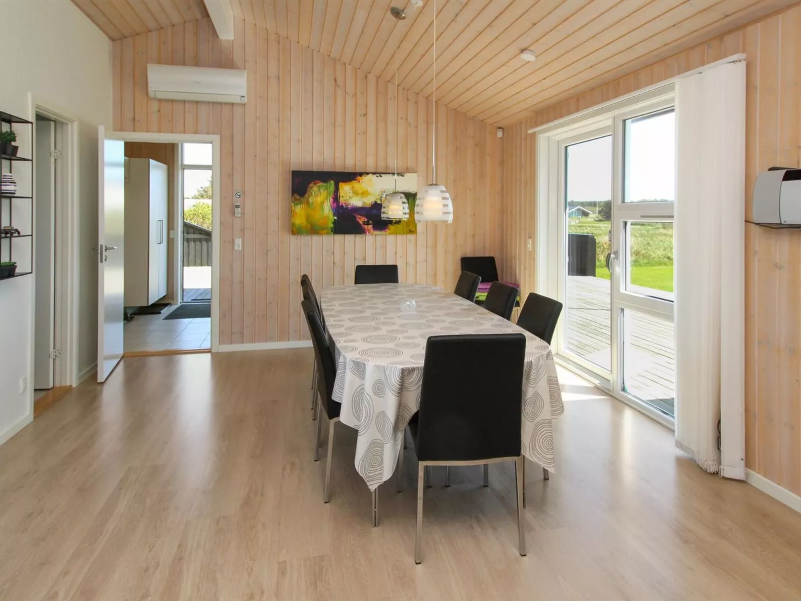 "Lennart" - 300m from the sea-Binnen