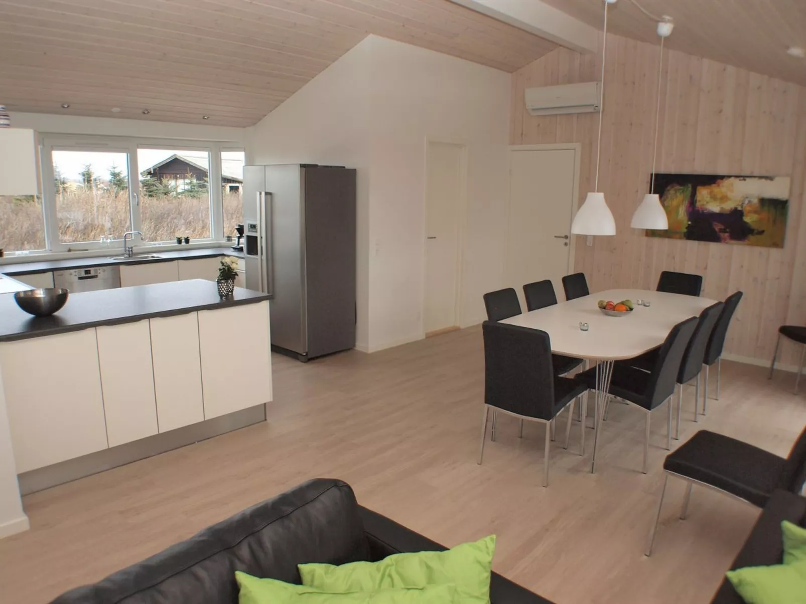 "Lennart" - 300m from the sea-Binnen