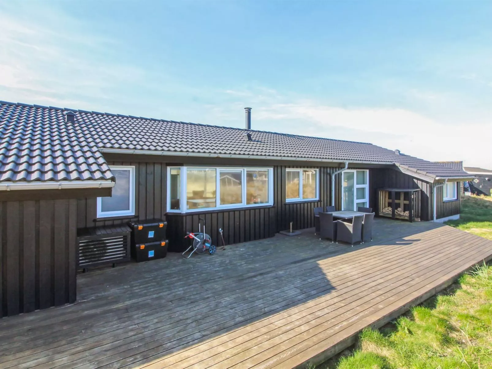 "Lennart" - 300m from the sea-Binnen