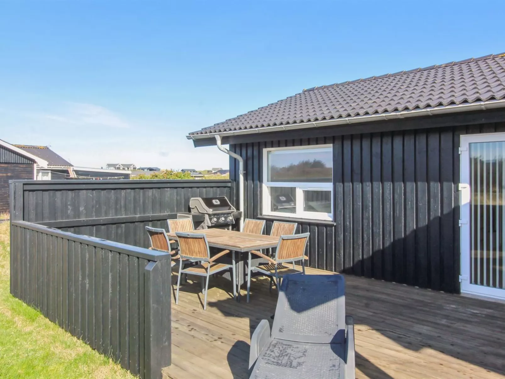 "Lennart" - 300m from the sea-Binnen