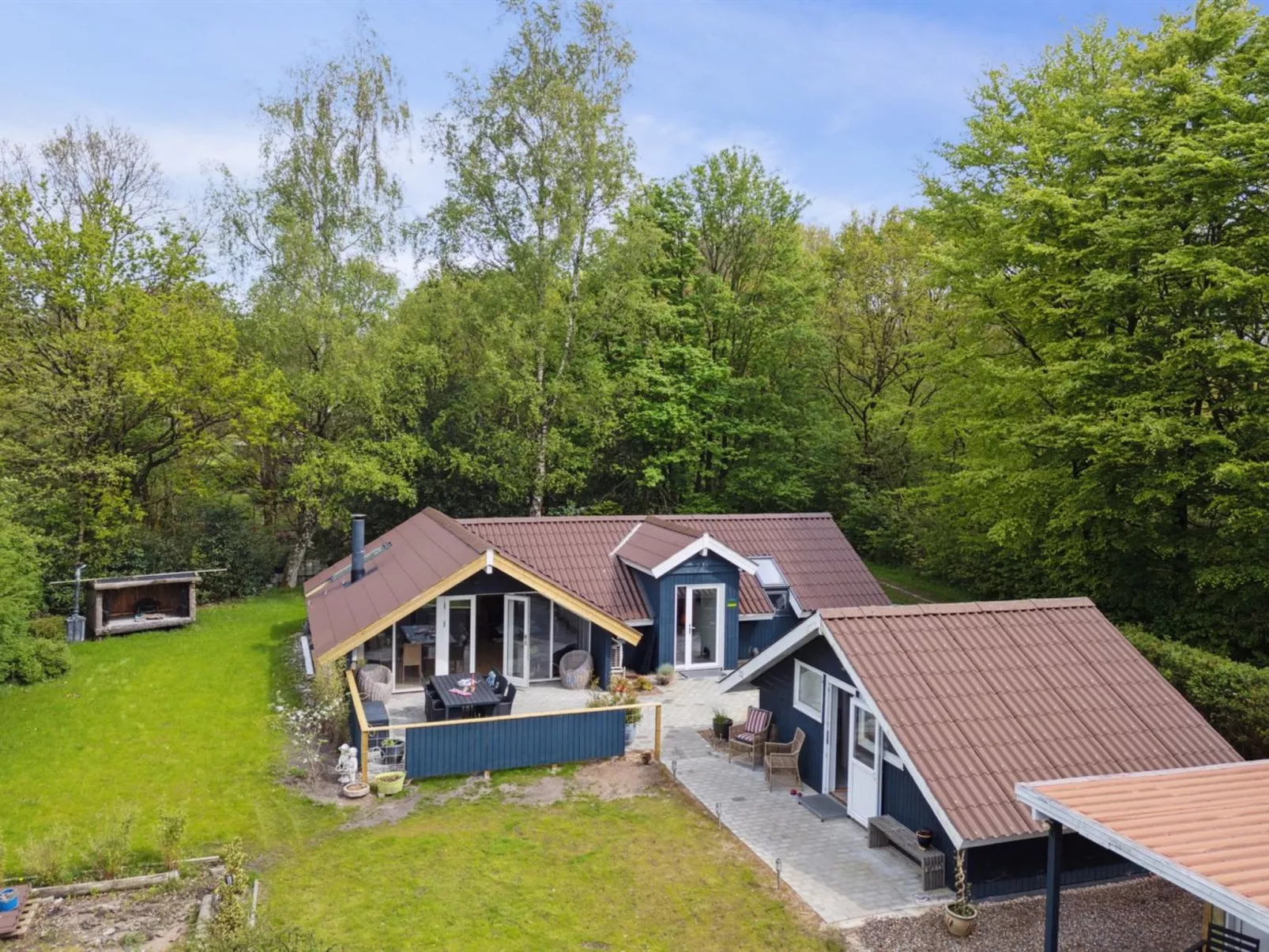 "Fenna" - 30km from the sea-Buiten