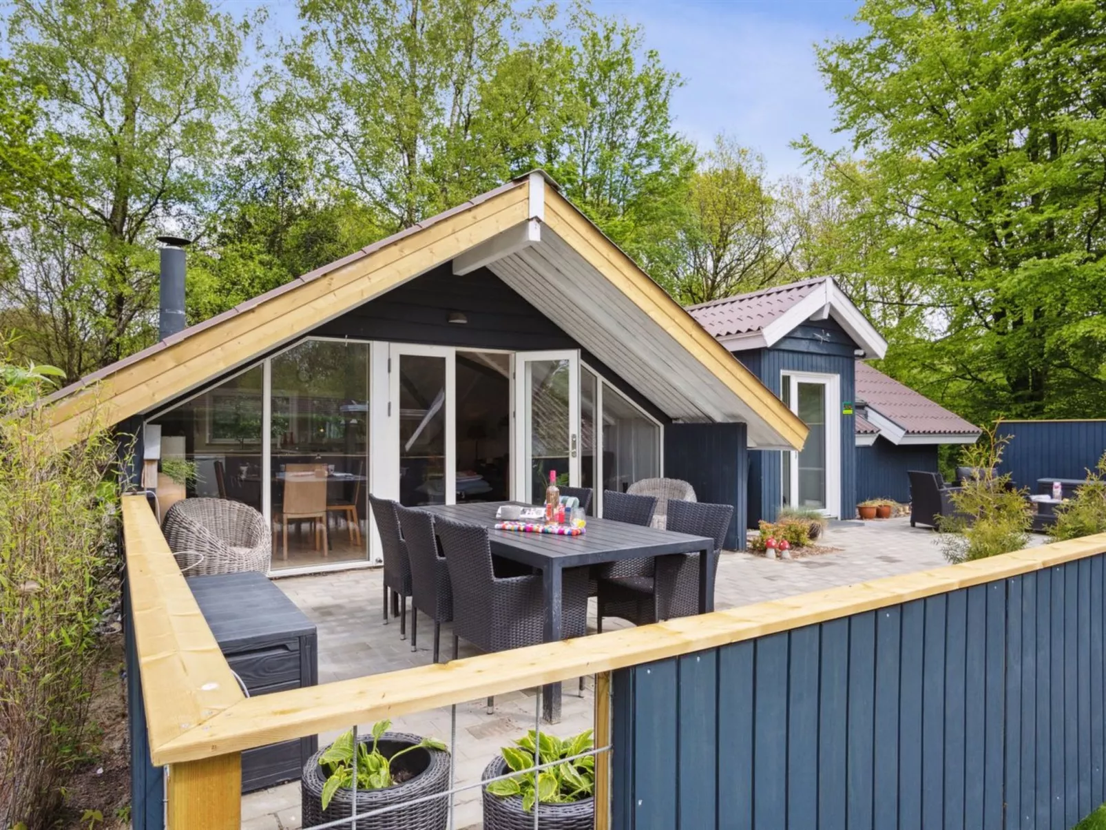 "Fenna" - 30km from the sea-Buiten
