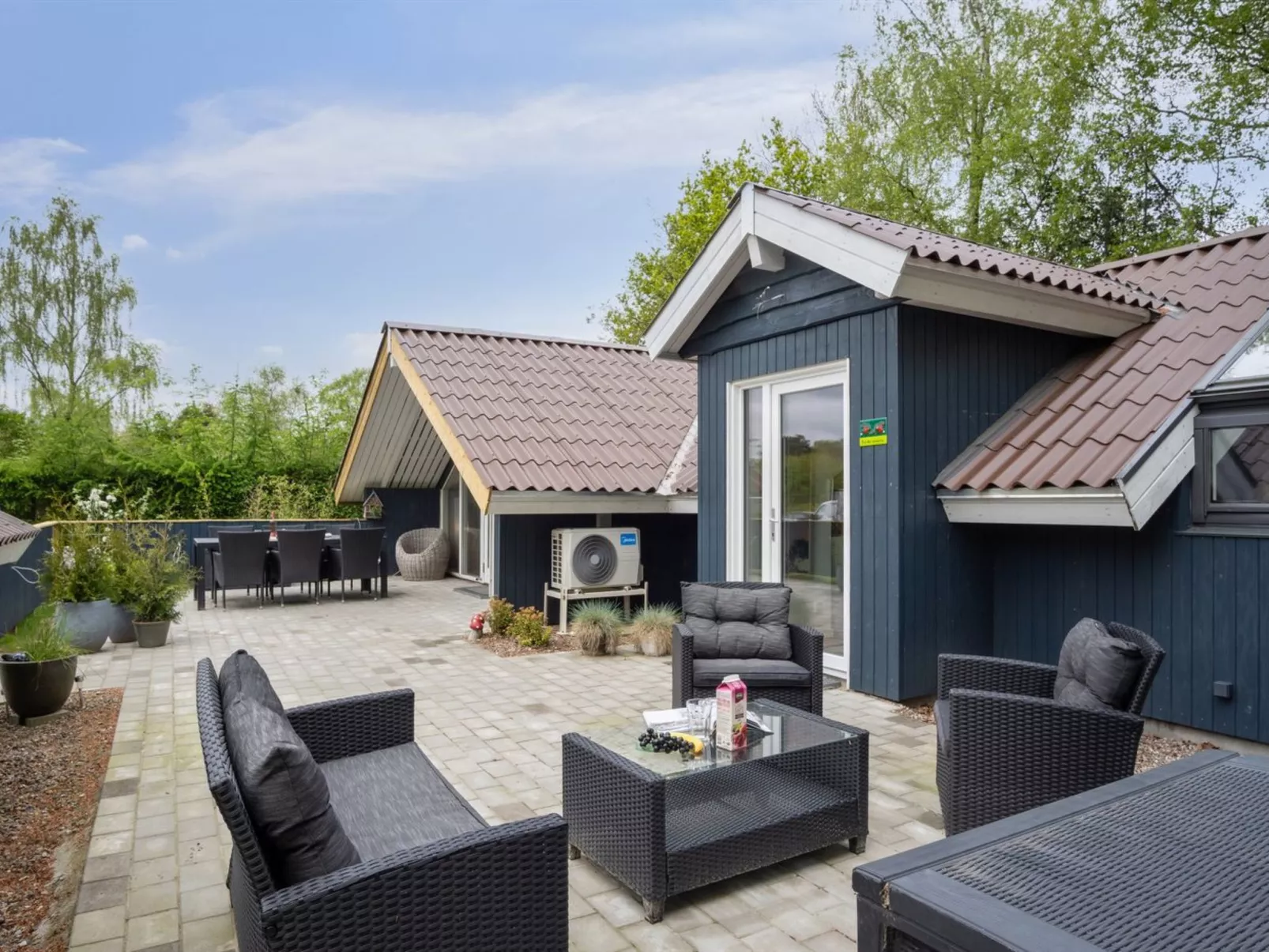 "Fenna" - 30km from the sea-Buiten