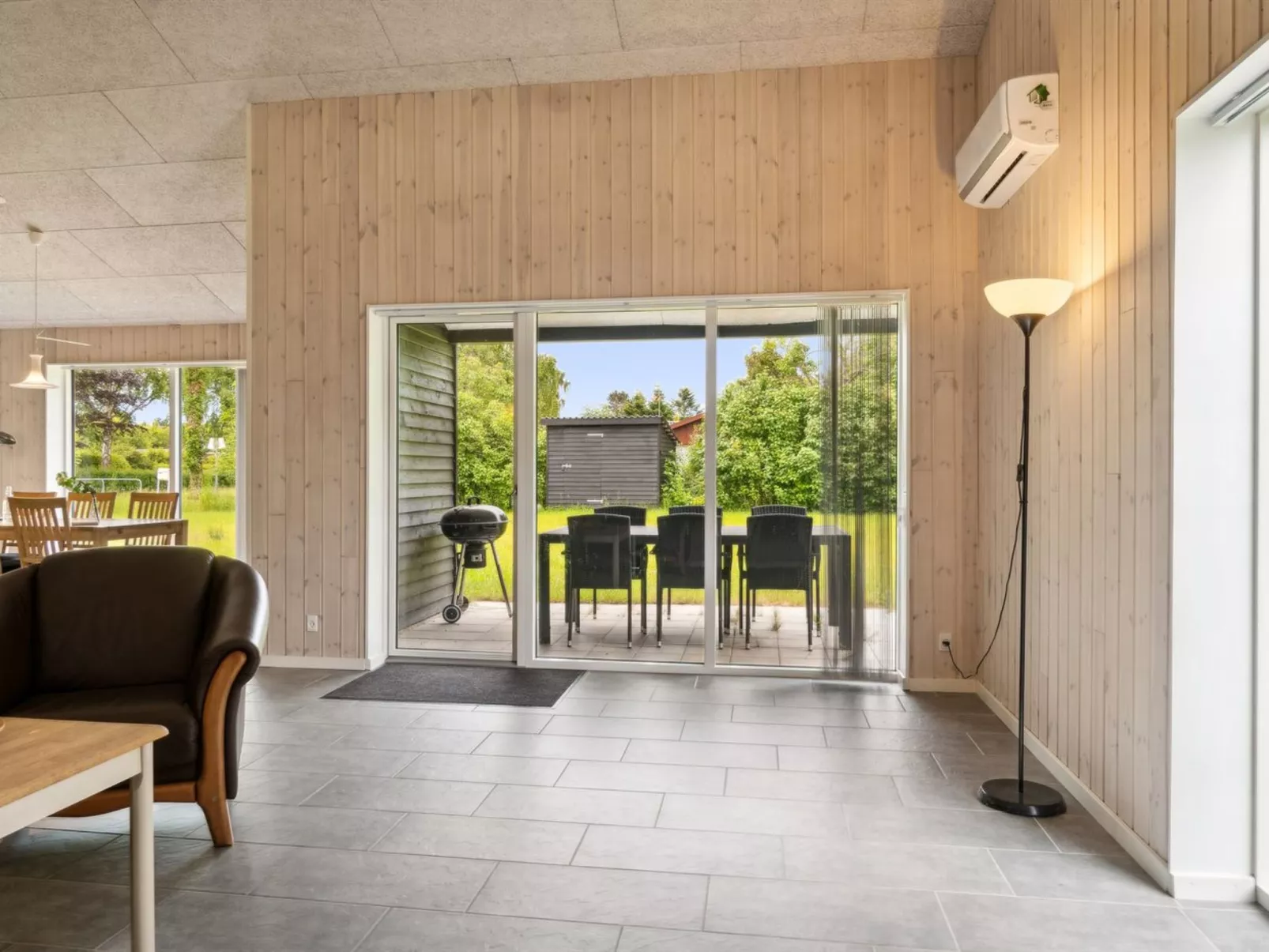 "Dorreth" - 3.2km from the sea-Binnen