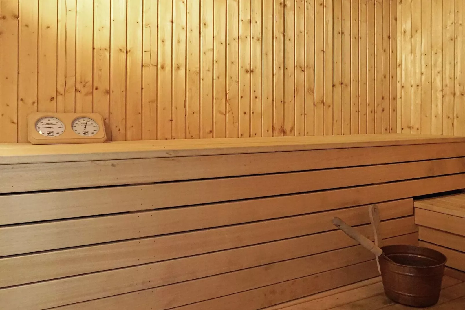 4 sterren vakantie huis in HENåN-Sauna