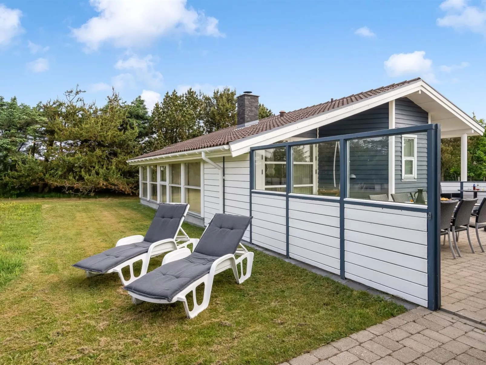 "Sölva" - 750m from the sea-Buiten