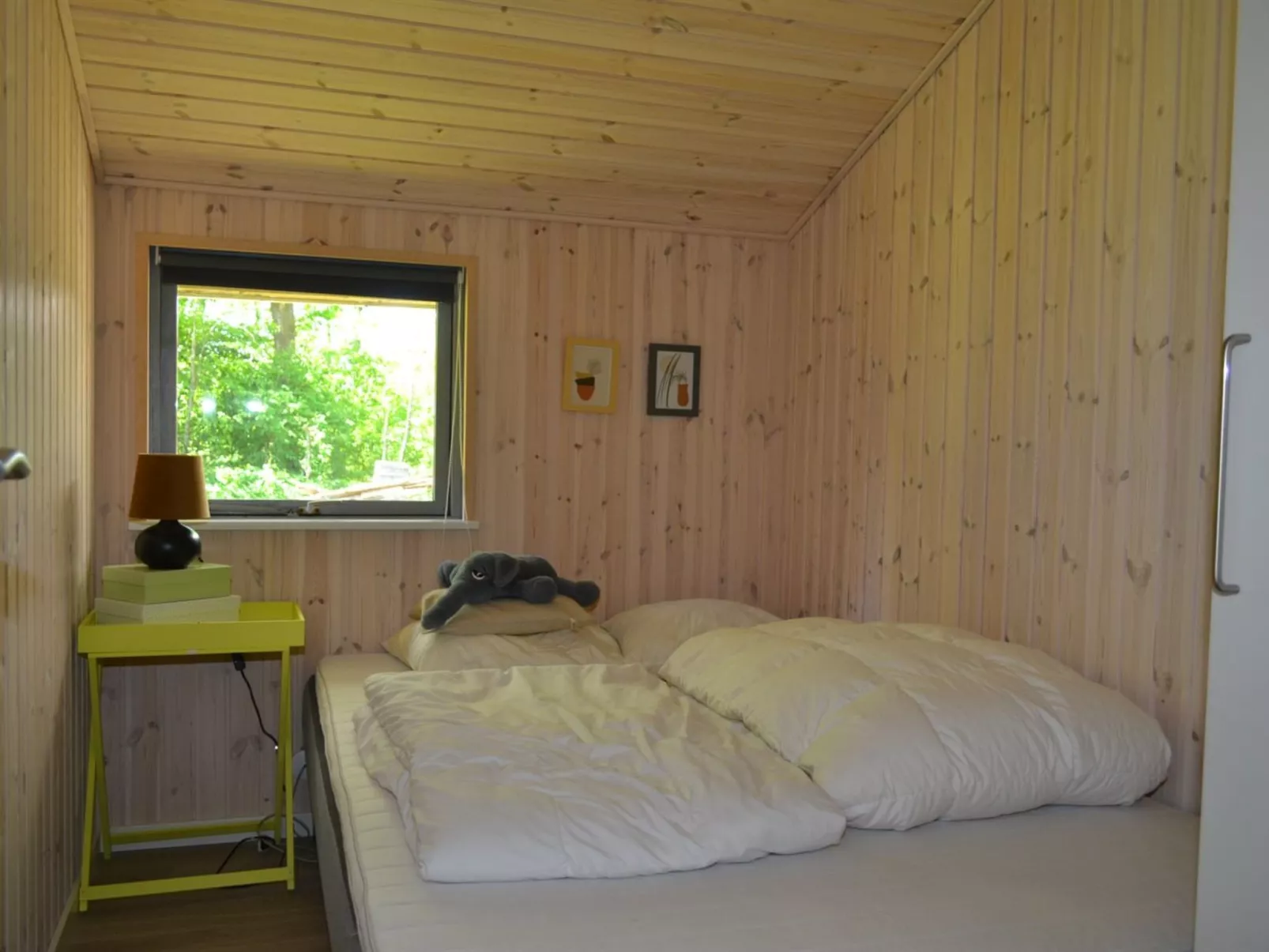 "Zaharinka" - 30km from the sea-Binnen