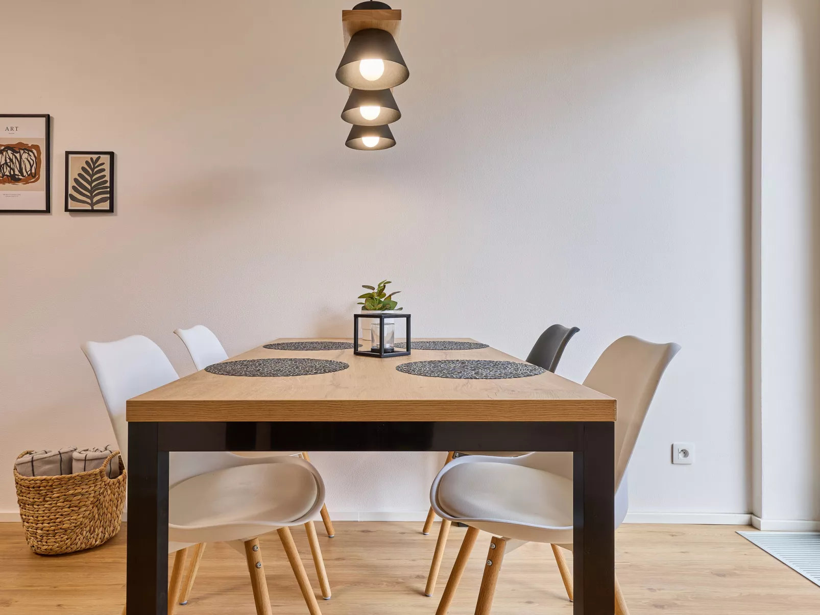 Chic Mountain Terrace Lounge-Binnen
