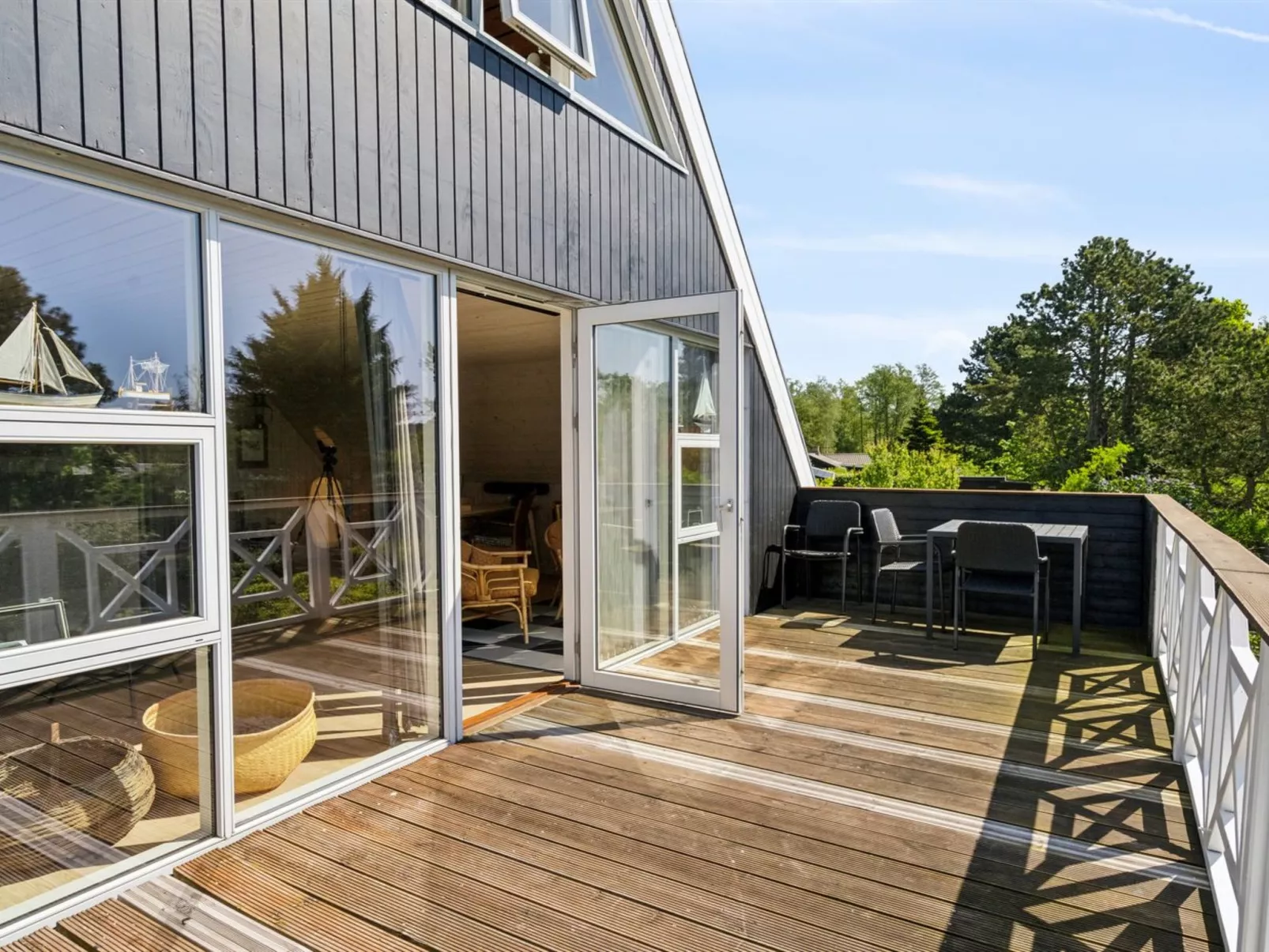 "Eikka" - 100m from the sea-Binnen