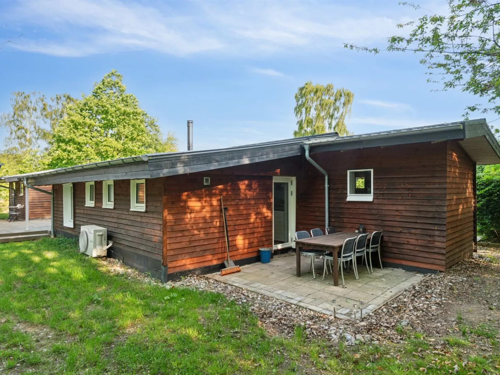 "Bjorn" - 4.3km from the sea-Buiten