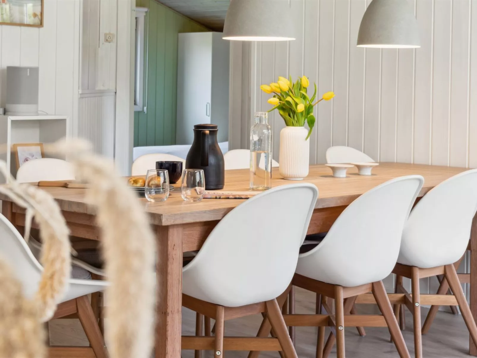 "Amiira" - 500m from the sea-Binnen