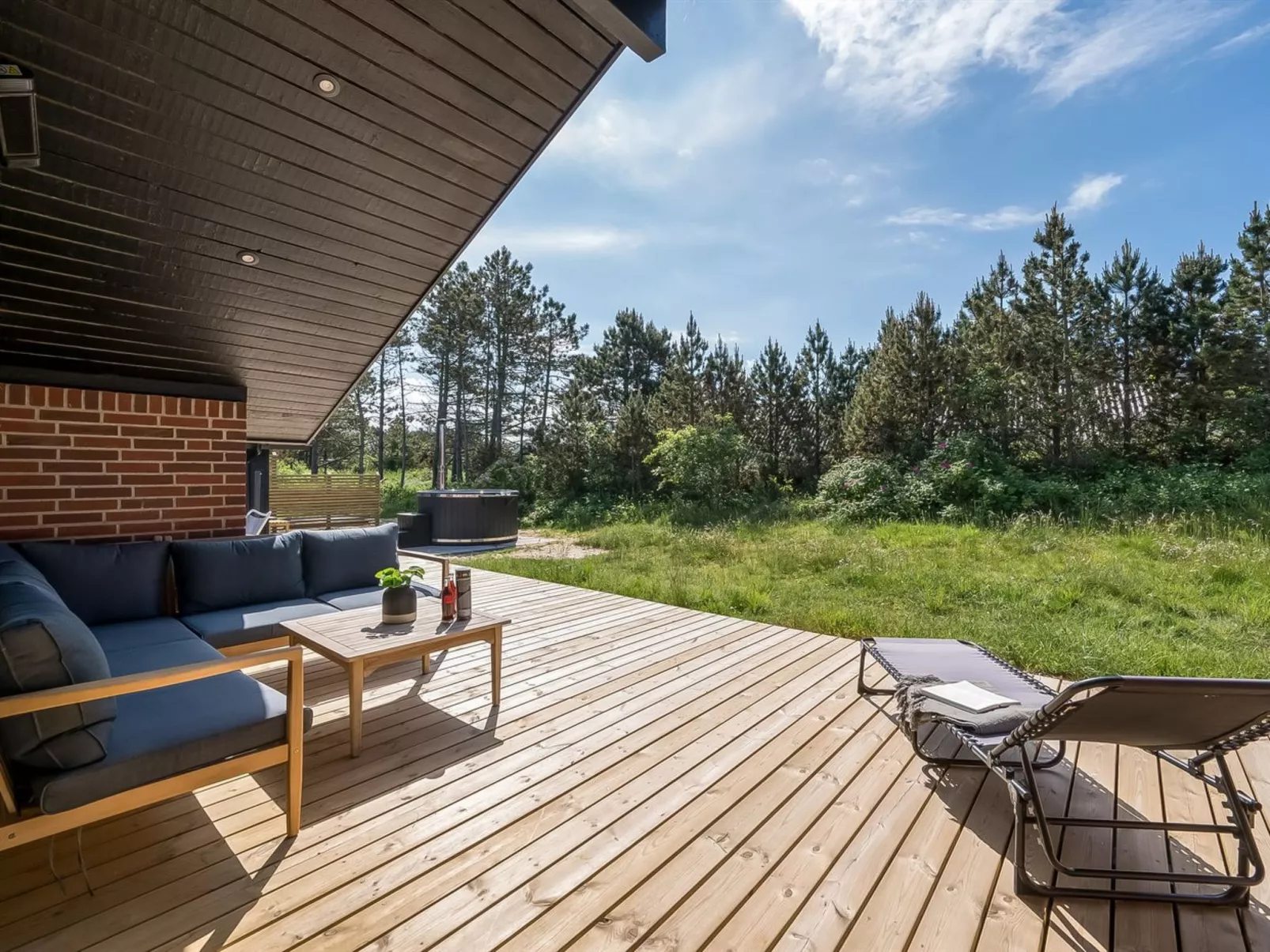"Tilda" - 900m from the sea-Buiten