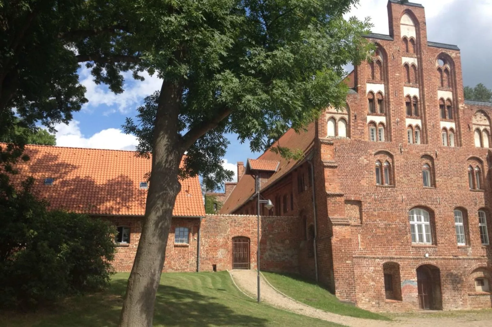 Ferienhaus Im Gutshofpark mit Sauna-Gebieden zomer 20km