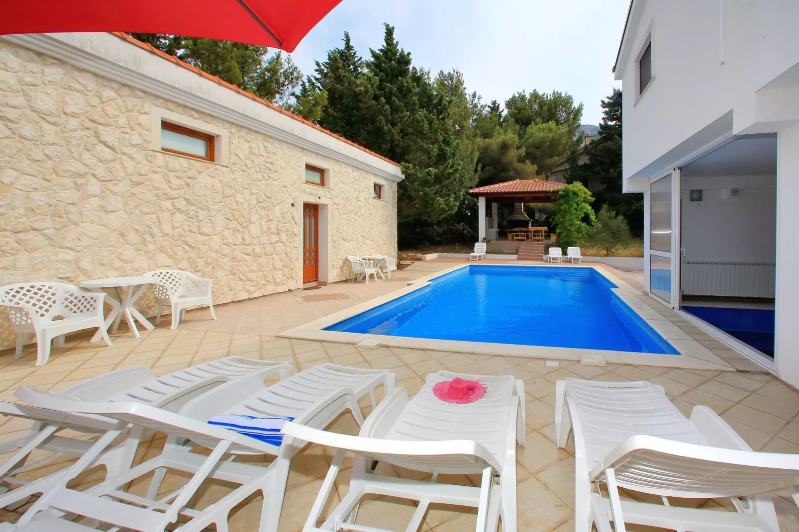 poolofhouse