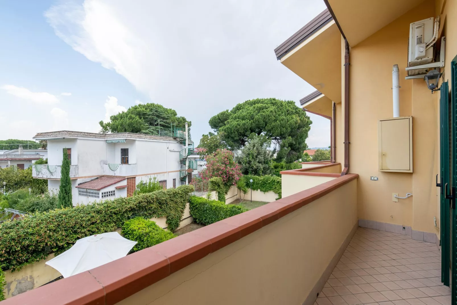 Conca degli Dei con giardino-Terrasbalkon