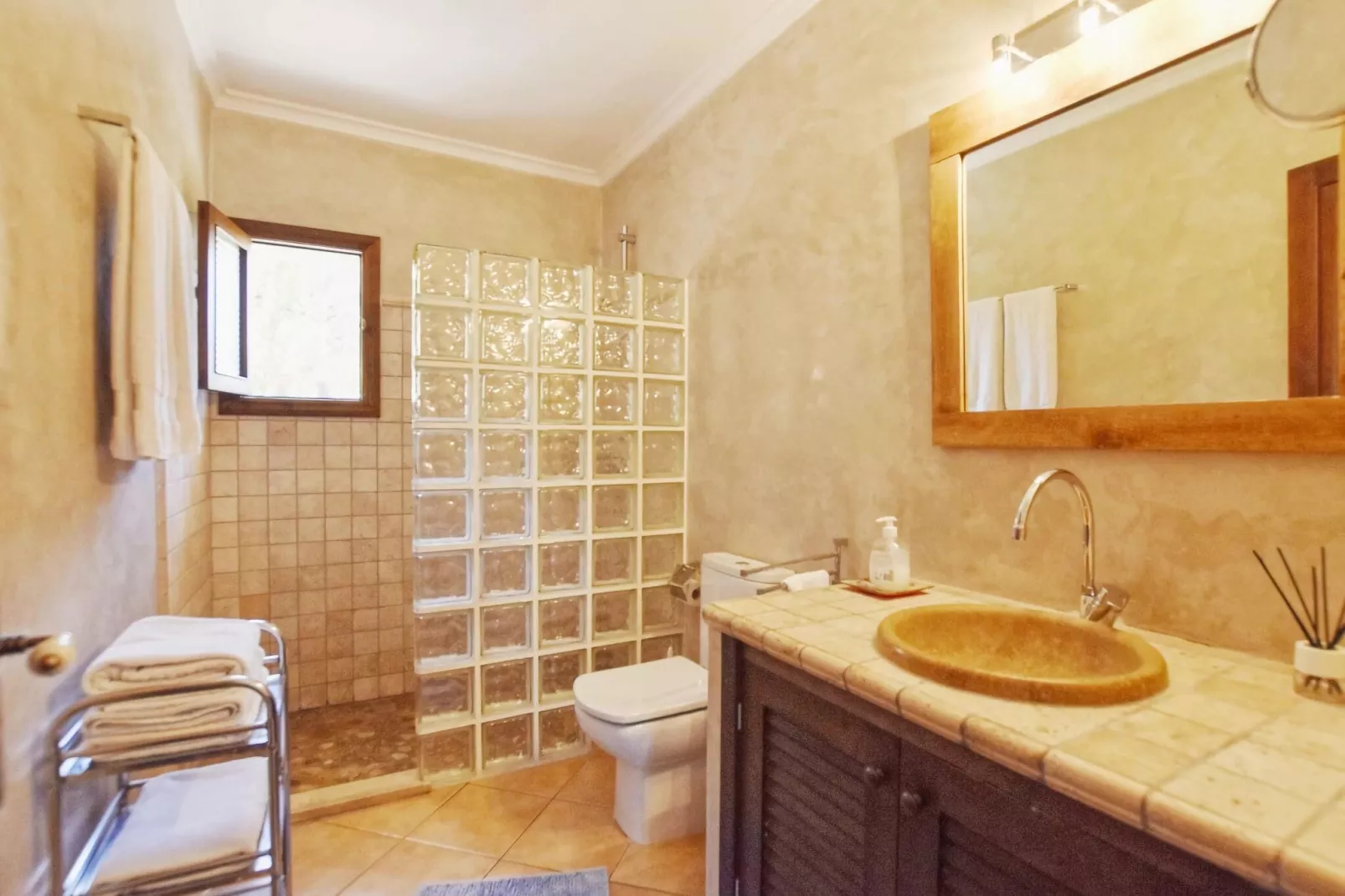 Rotana-Badkamer