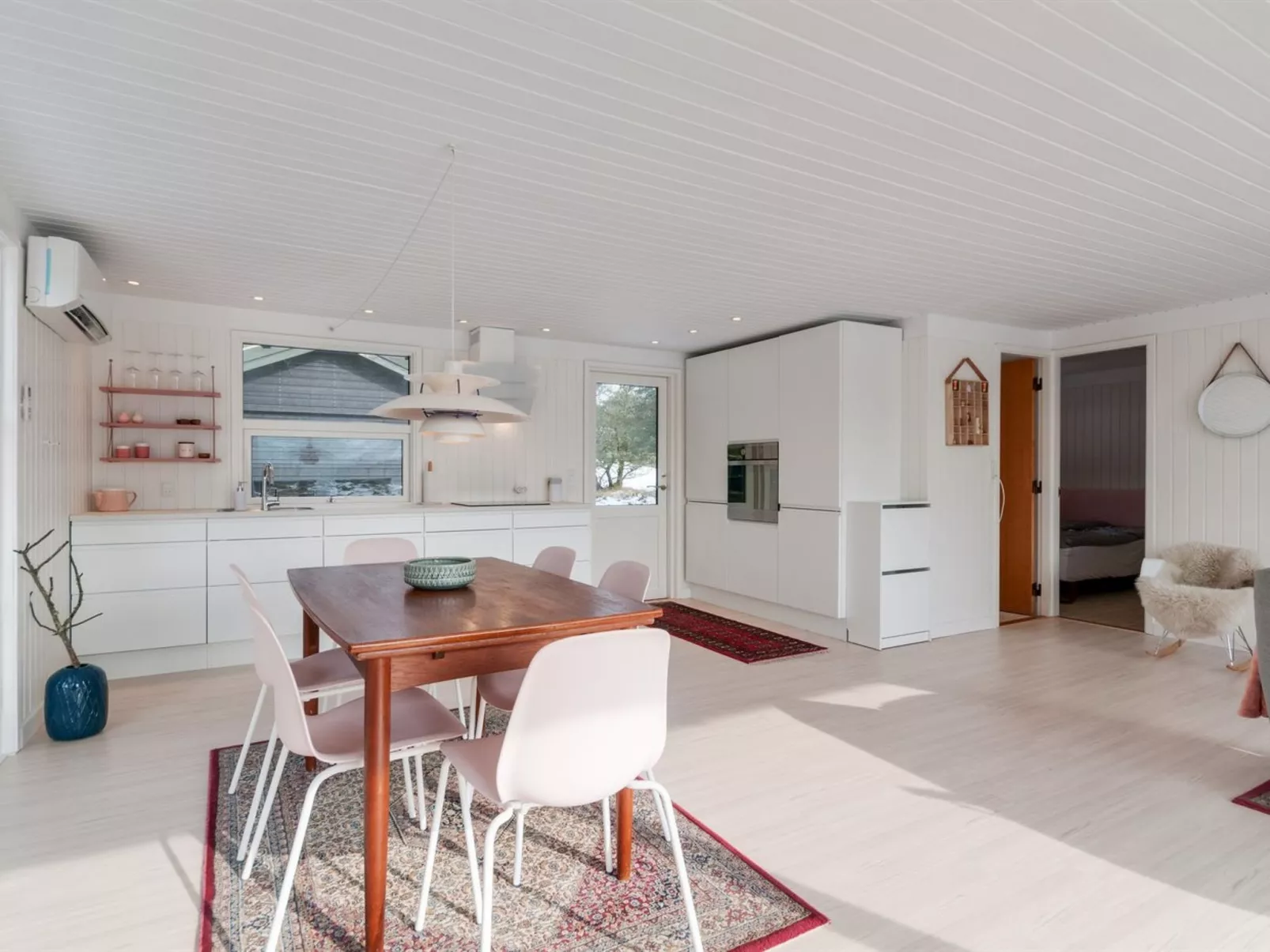 "Mintha" - 400m from the sea-Binnen