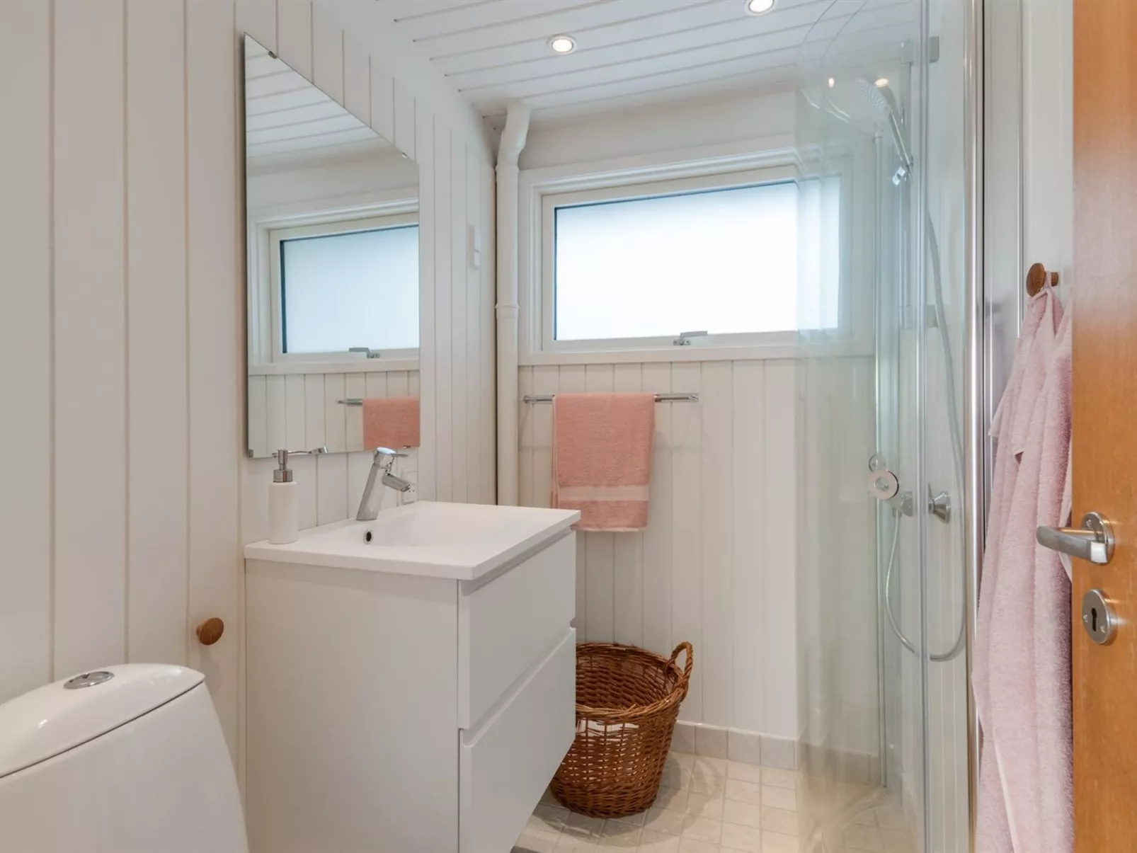 "Mintha" - 400m from the sea-Binnen
