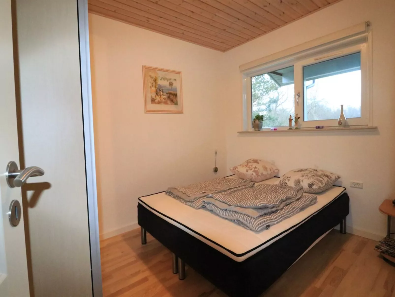 "Ara" - 1.4km from the sea-Binnen